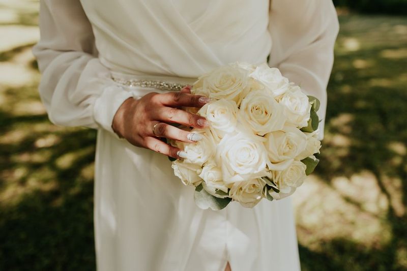 Luxor Bridal Rose Bouquet